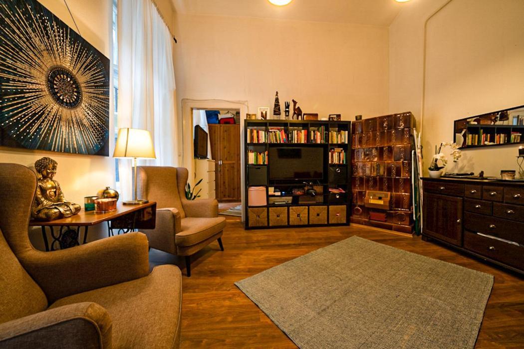 Art Orangehouse Budapest Luaran gambar